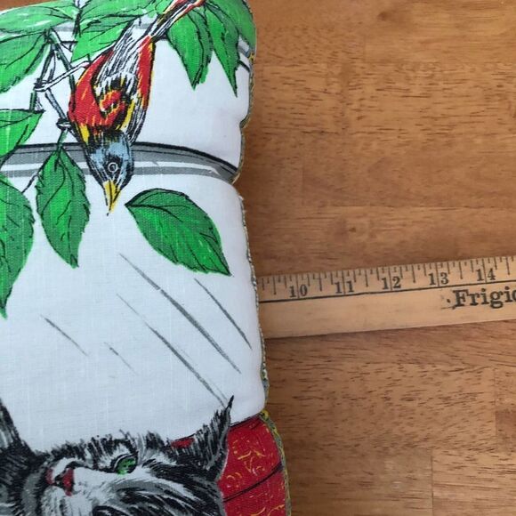 Gray Tabby Cat Yarn Bird Tree Branch Pillow Tea Towel Calendar 2000 Kay Dee 9x12 - Picture 11 of 11